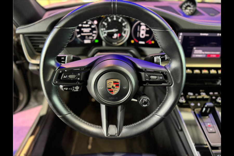 Porsche 911 3.0 Carrera 4S Sport chrono Bose Dealer onderhouden Kreide Grau Panoramadak ACC 450PK!