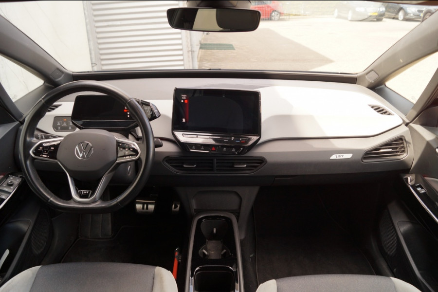Volkswagen ID.3 First Plus 58kWh -NAVI-ECC-ACC-CAM-
