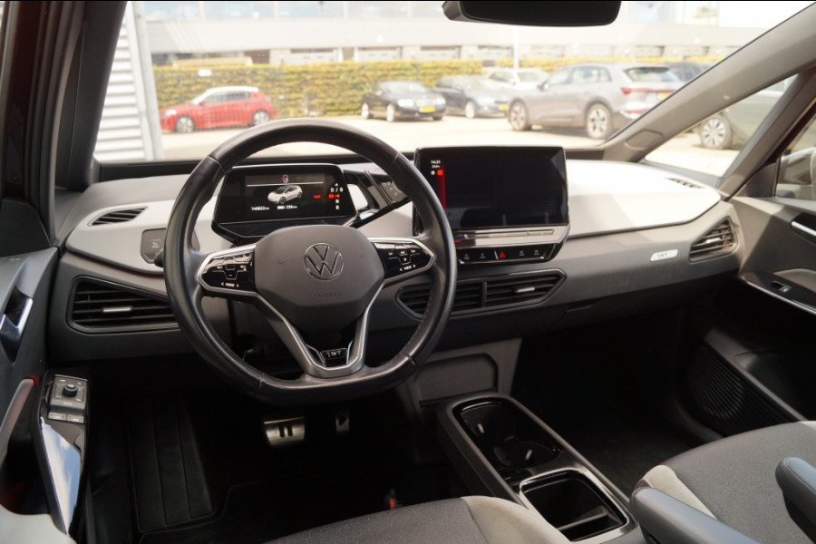 Volkswagen ID.3 First Plus 58kWh -NAVI-ECC-ACC-CAM-