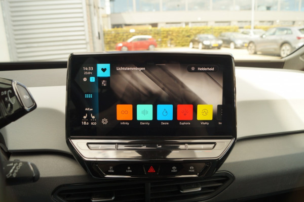 Volkswagen ID.3 First Plus 58kWh -NAVI-ECC-ACC-CAM-