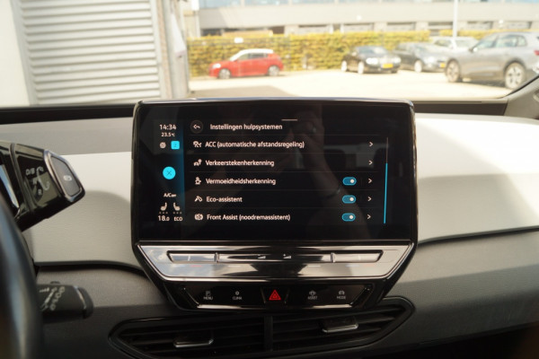 Volkswagen ID.3 First Plus 58kWh -NAVI-ECC-ACC-CAM-