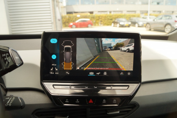 Volkswagen ID.3 First Plus 58kWh -NAVI-ECC-ACC-CAM-