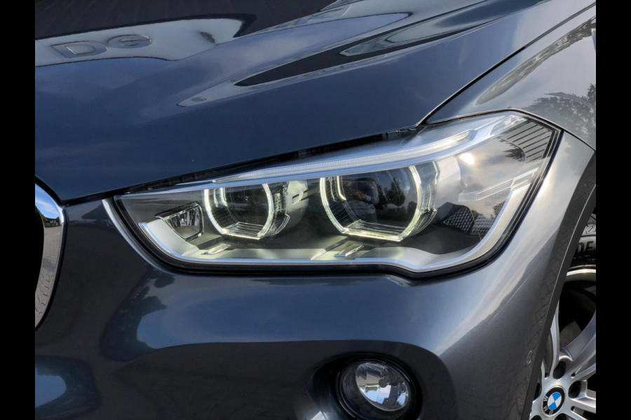 BMW X1 SDrive18i High Executive | Navi, Cruise, PDC, Stoelverw, El. Achterklep | Dealeronderhouden |