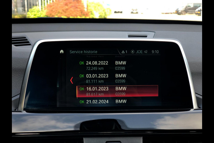 BMW X1 SDrive18i High Executive | Navi, Cruise, PDC, Stoelverw, El. Achterklep | Dealeronderhouden |