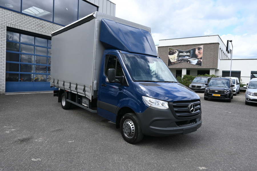 Mercedes-Benz Sprinter 516 CDI MBUX navigatie, Geveerde stoel