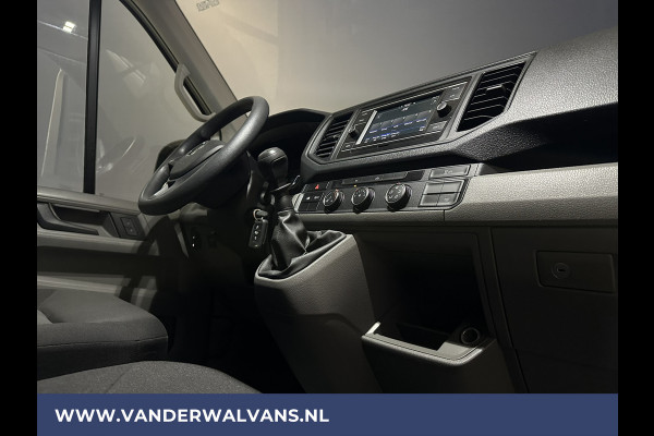 Volkswagen Crafter 2.0 TDI 140pk L3H3 L2H2 Euro6 Airco | Camera | Apple carplay | Android auto bijrijdersbank, 3000kg trekvermogen