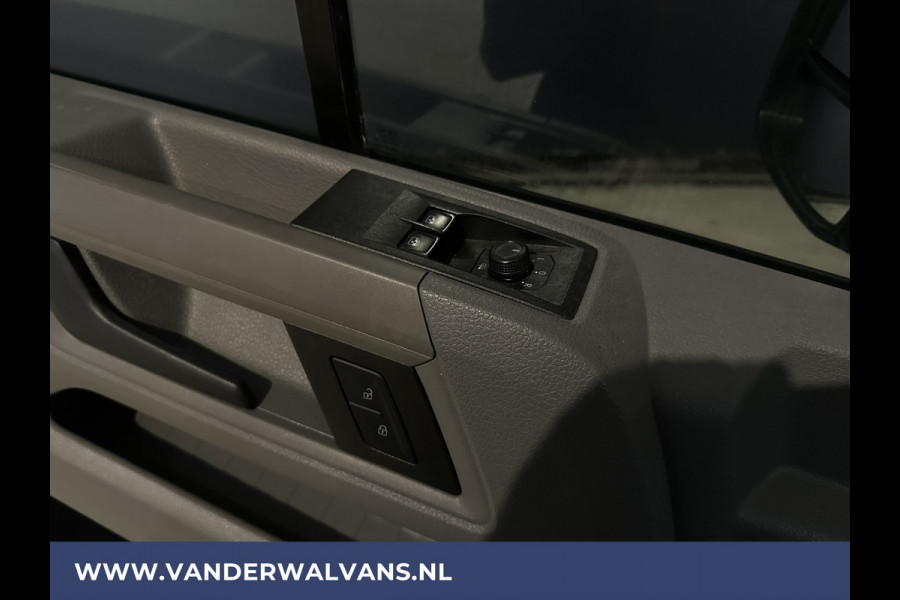 Volkswagen Crafter 2.0 TDI 140pk L3H3 L2H2 Euro6 Airco | Camera | Apple carplay | Android auto bijrijdersbank, 3000kg trekvermogen