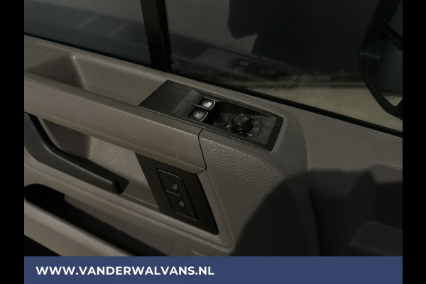 Volkswagen Crafter 2.0 TDI 140pk L3H3 L2H2 Euro6 Airco | Camera | Apple carplay | Android auto bijrijdersbank, 3000kg trekvermogen