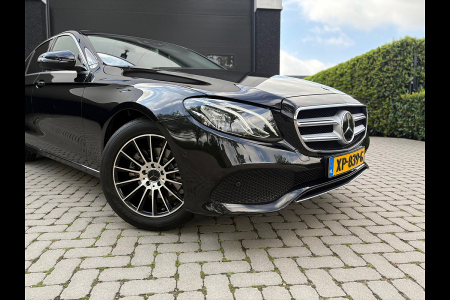 Mercedes-Benz E-Klasse 200 Premium Plus - Pano - Trekhaak - Dealer OH