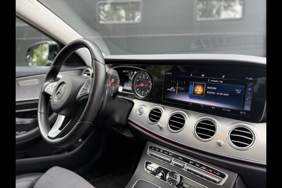 Mercedes-Benz E-Klasse 200 Premium Plus - Pano - Trekhaak - Dealer OH