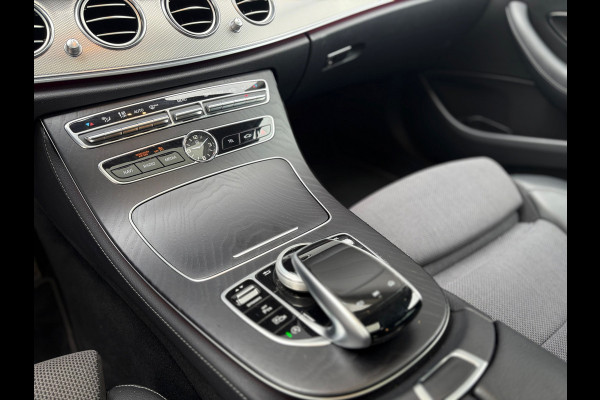 Mercedes-Benz E-Klasse 200 Premium Plus - Pano - Trekhaak - Dealer OH