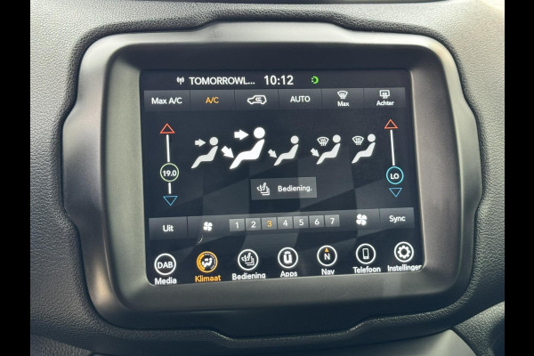 Jeep Renegade 1.4 MultiAir Limited Cruise control Climate control Stoel- en stuurverwarming Apple / Android