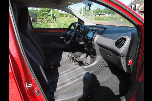 Peugeot 108 1.0 e-VTi Allure TOP! | Schuifdak | Camera | DAB | Keyless entry | Navi |