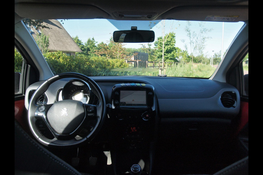 Peugeot 108 1.0 e-VTi Allure TOP! | Schuifdak | Camera | DAB | Keyless entry | Navi |