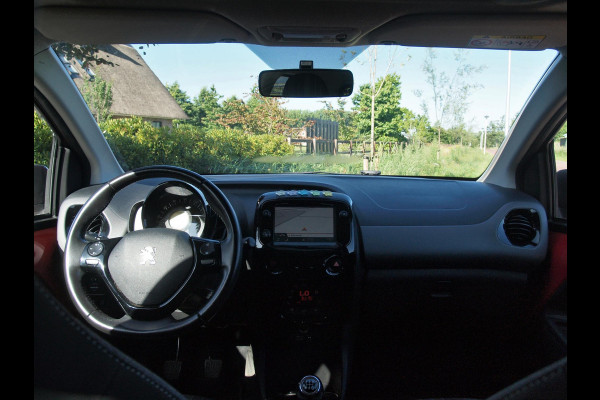 Peugeot 108 1.0 e-VTi Allure TOP! | Schuifdak | Camera | DAB | Keyless entry | Navi |