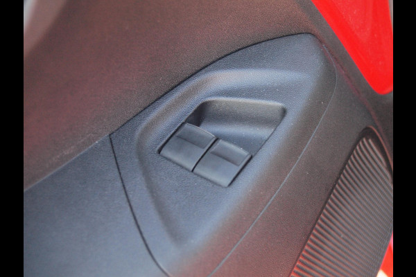 Peugeot 108 1.0 e-VTi Allure TOP! | Schuifdak | Camera | DAB | Keyless entry | Navi |