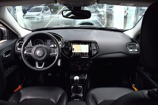 Jeep Compass 1.4 MultiAir Night Eagle | Camera | Trekhaak | Climate
