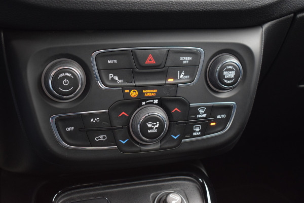 Jeep Compass 1.4 MultiAir Night Eagle | Camera | Trekhaak | Climate