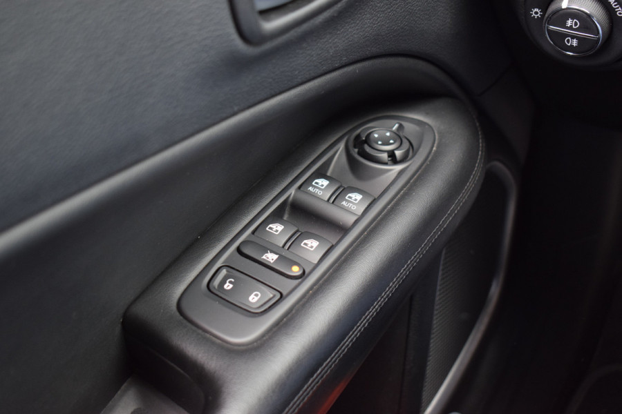 Jeep Compass 1.4 MultiAir Night Eagle | Camera | Trekhaak | Climate