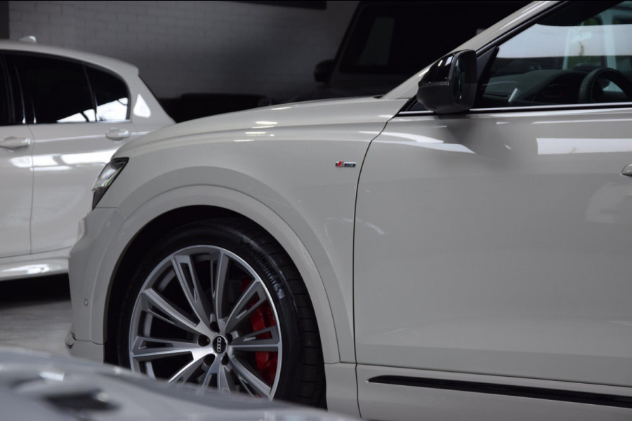 Audi Q8 55 TFSI e Quattro Pro Line Advanced *Vikunja Beige* RS Int.|Navi|Night-Vision|Dealer onderhouden