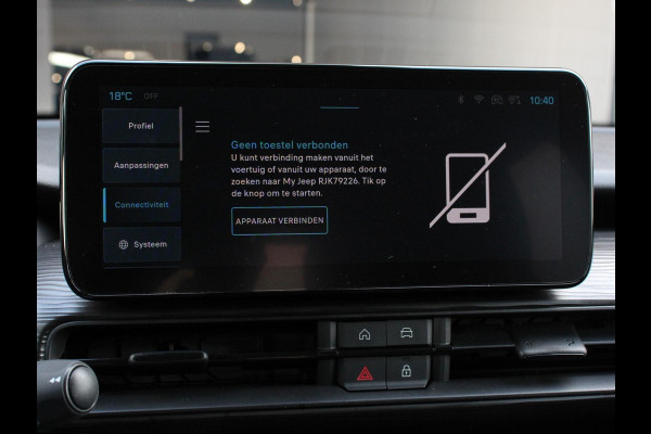 Jeep Avenger Altitude 54 kWh | Navigatie | Apple Carplay/ Android Auto | Parkeersensor achter | Cruise Control | Stoelverwarming | Full LED | Virtual Cockpit | Climate Control