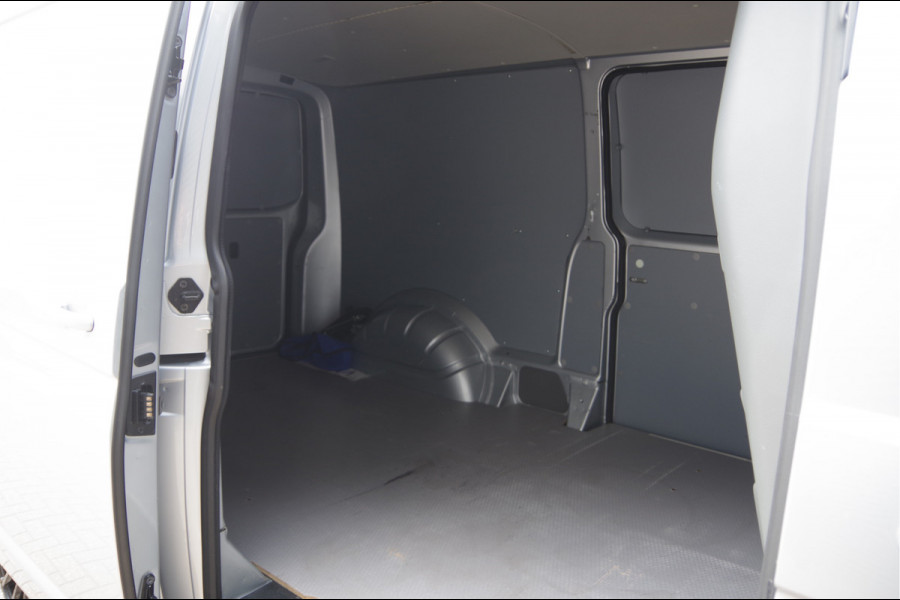 Volkswagen Transporter 2.0 TDI L2 BULLI 150PK AUT. LED, 2X SCHUIFDEUR, ADAPT. CRUISE, DIGITAL COCKPIT, STOELVERWARMING, APPLE CARPLAY
