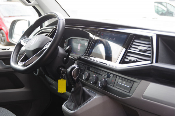 Volkswagen Transporter 2.0 TDI L2 BULLI 150PK AUT. LED, 2X SCHUIFDEUR, ADAPT. CRUISE, DIGITAL COCKPIT, STOELVERWARMING, APPLE CARPLAY
