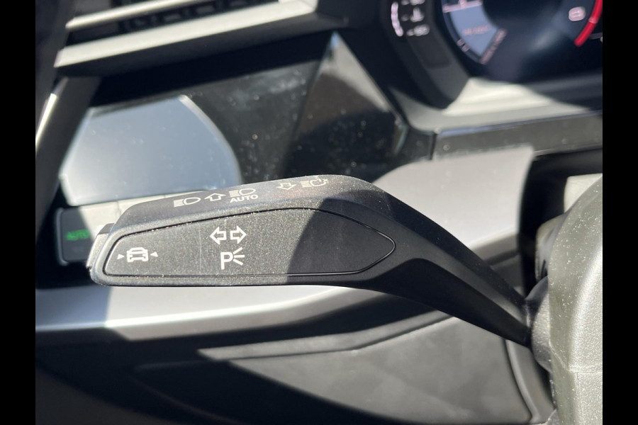 Audi A3 Sportback 35 TFSI S edition MHEV CAMERA | NAVI BY CARPLAY | RIJKLAAR INCL. 12 MND. BOVAGGARANTIE