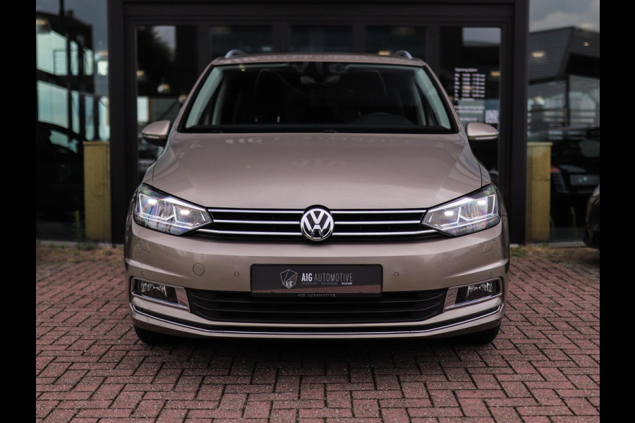 Volkswagen Touran 1.5 TSI Highline Business R 7p | Stoelverw. | Camera | ACC | Carplay