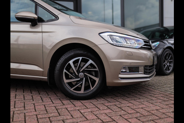 Volkswagen Touran 1.5 TSI Highline Business R 7p | Stoelverw. | Camera | ACC | Carplay
