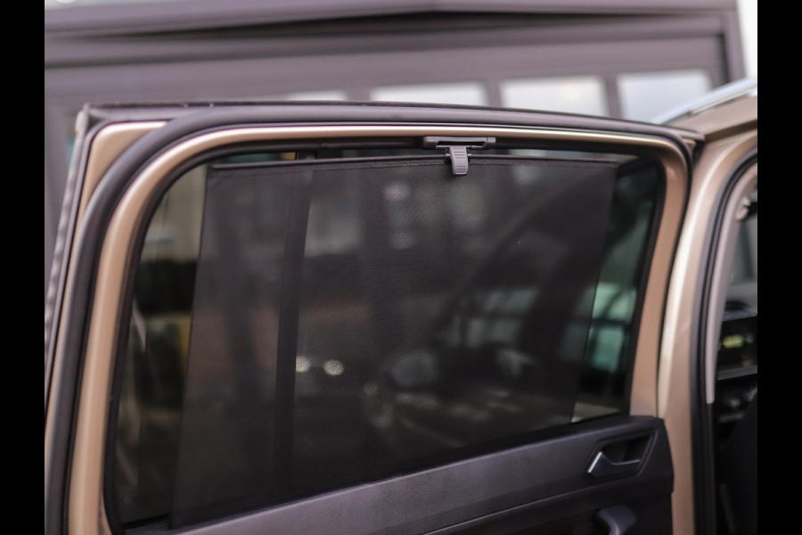 Volkswagen Touran 1.5 TSI Highline Business R 7p | Stoelverw. | Camera | ACC | Carplay