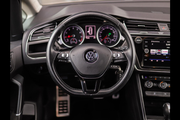 Volkswagen Touran 1.5 TSI Highline Business R 7p | Stoelverw. | Camera | ACC | Carplay