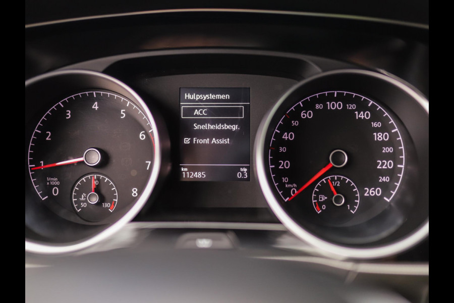 Volkswagen Touran 1.5 TSI Highline Business R 7p | Stoelverw. | Camera | ACC | Carplay