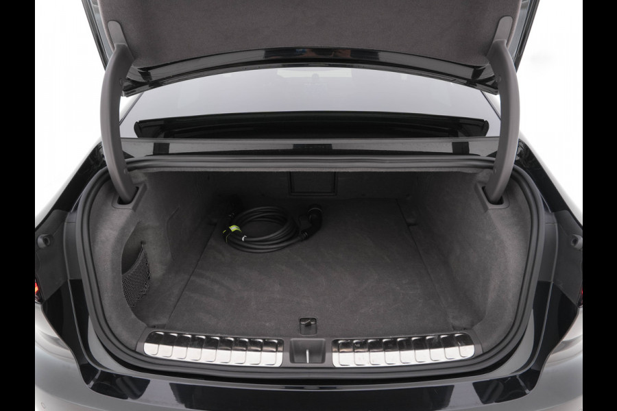 NIO eT7 100 kWh (huur accu) [ 3-Fase ] *PANO | HEAD-UP | FULL-LEATHER | FULL-LED | ADAPTIVE-CRUISE | MEMORY-PACK | KEYLESS | COMFORT-SEATS | AIR-SUSPENSION | 20''ALU | TOWBAR*