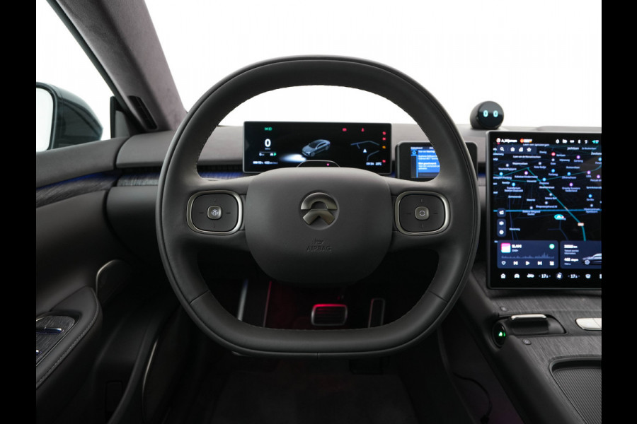 NIO eT7 100 kWh (huur accu) [ 3-Fase ] *PANO | HEAD-UP | FULL-LEATHER | FULL-LED | ADAPTIVE-CRUISE | MEMORY-PACK | KEYLESS | COMFORT-SEATS | AIR-SUSPENSION | 20''ALU | TOWBAR*