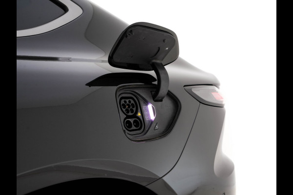 NIO eT7 100 kWh (huur accu) [ 3-Fase ] *PANO | HEAD-UP | FULL-LEATHER | FULL-LED | ADAPTIVE-CRUISE | MEMORY-PACK | KEYLESS | COMFORT-SEATS | AIR-SUSPENSION | 20''ALU | TOWBAR*