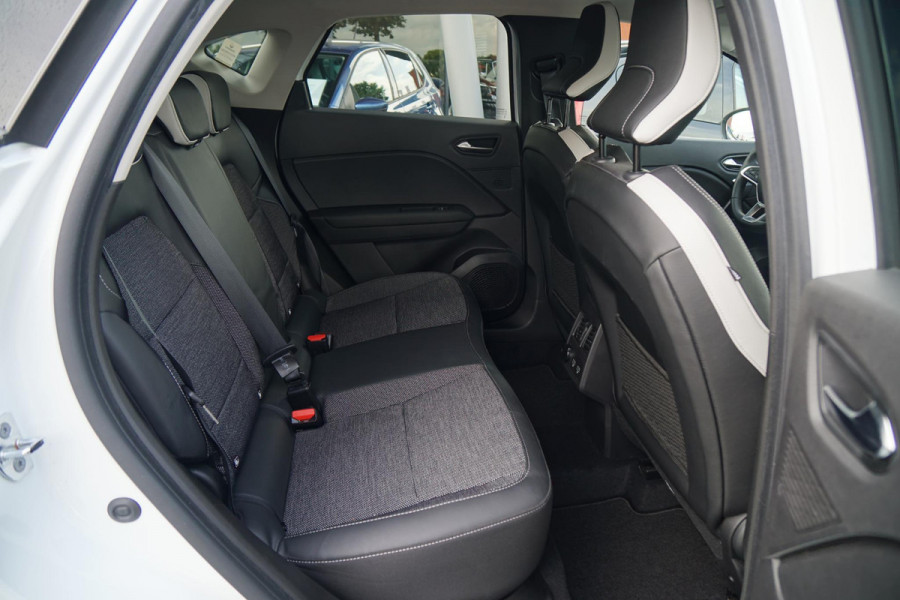 Renault Captur 1.3 TCe 140 PK AUT. + DEALER ONDERHOUDEN / TREKHAAK