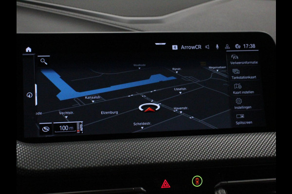 BMW 1-serie 118i Automaat Sportline Business Edition Climate control Navigatie Cruise control LED Parkeersensor achter Apple Carplay/ Android Auto