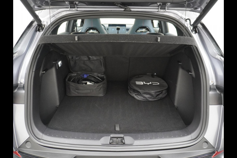 BYD ATTO 3 Design COMPLETE AUTO | RIJKLAAR INCL. FABR. GARANTIE T/M 2029 | AANDRIJFLIJN EN ACCU ZELFS T/M 2031