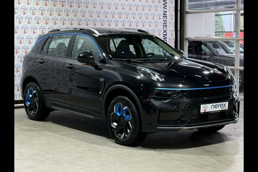 Lynk & Co 01 1.5 PANO/CAMERA/AUTO-PILOT/MEMORY/APPLE-CARPLAY