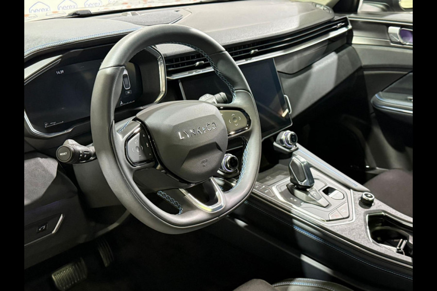Lynk & Co 01 1.5 PANO/CAMERA/AUTO-PILOT/MEMORY/APPLE-CARPLAY