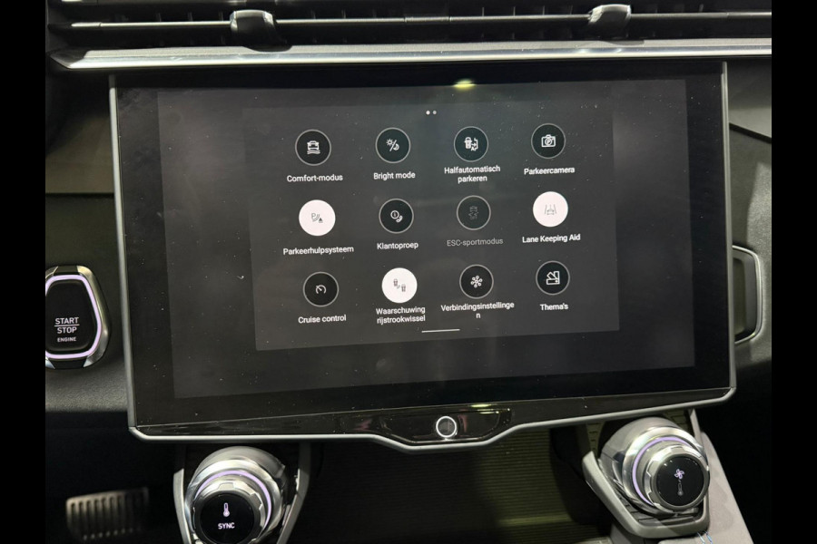 Lynk & Co 01 1.5 PANO/CAMERA/AUTO-PILOT/MEMORY/APPLE-CARPLAY