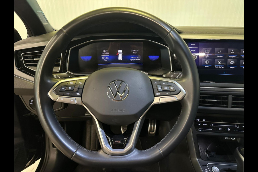Volkswagen Taigo 1.5 TSI | 3x R-Line | PANO | IQ LIGHTS | BLACK EDITION