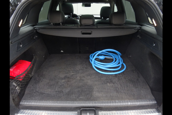 Mercedes-Benz GLC 300de 4MATIC Business Solution AMG * PANORAMADAK !!