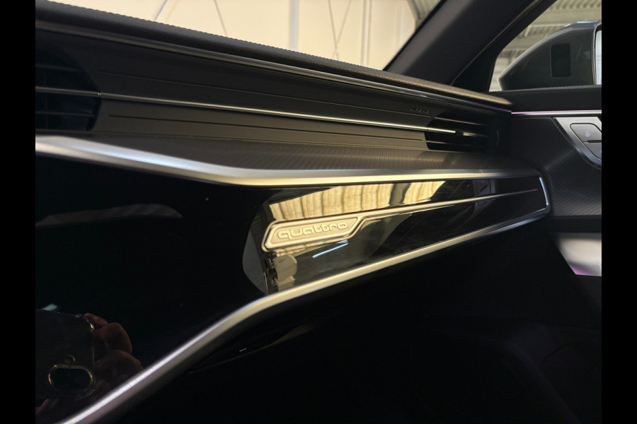 Audi RS6 quattro PANO, 4WS, Carbon (Fabrieks garantie tot 2026)