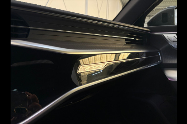 Audi RS6 quattro PANO, 4WS, Carbon (Fabrieks garantie tot 2026)