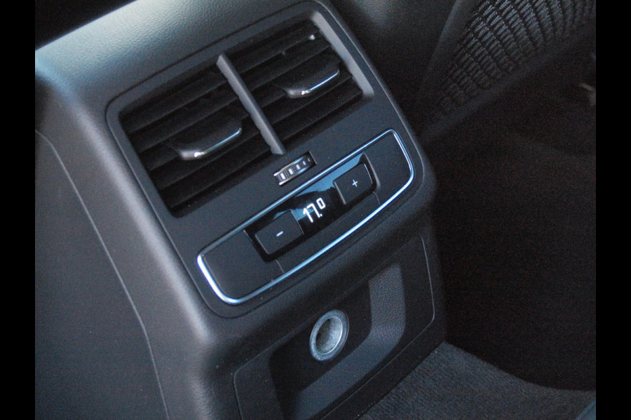 Audi A4 Avant 1.4 TFSI Sport S line black edition | Camera | Sfeerverlichting | Cruise Control | Automaat |