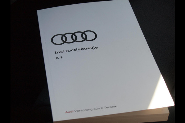 Audi A4 Avant 1.4 TFSI Sport S line black edition | Camera | Sfeerverlichting | Cruise Control | Automaat |