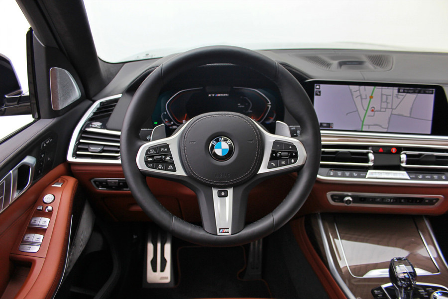 BMW X7 M50i High Executive Sky Lounge | M-sport | Bowers en Wilkins
