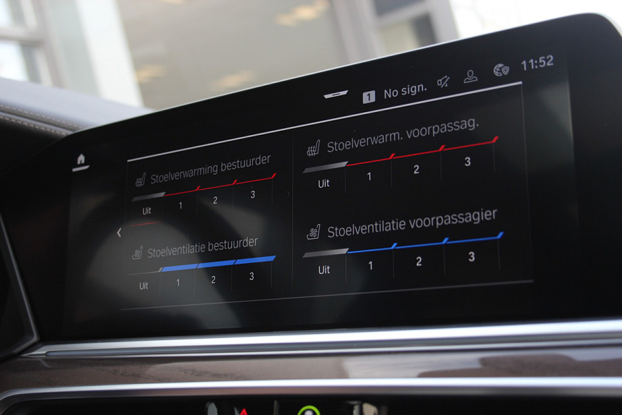 BMW X7 M50i High Executive Sky Lounge | M-sport | Bowers en Wilkins